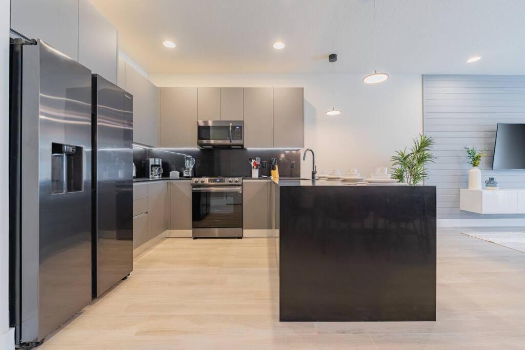 **Brand New** Luxurious Decor Townhouse With Private Pool Hit17145 Villa Орландо Екстериор снимка
